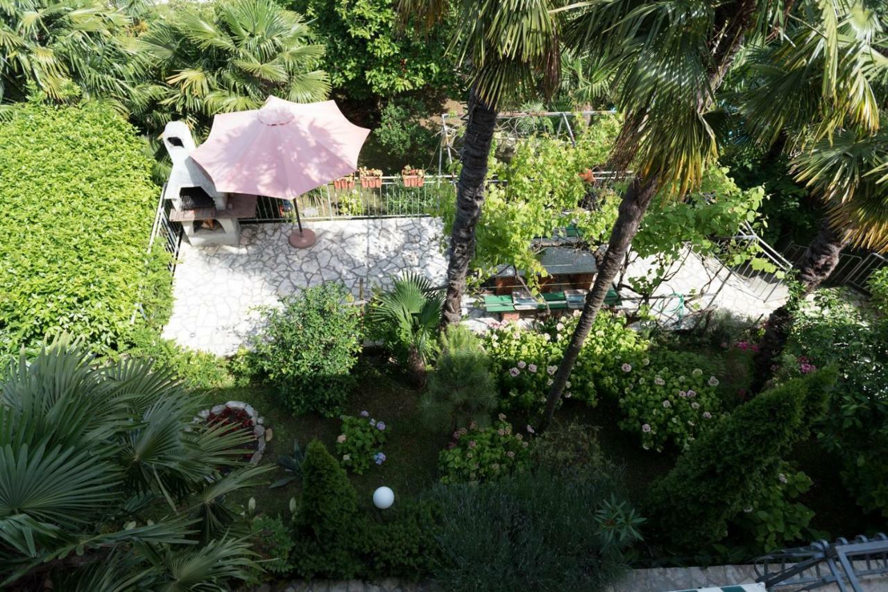 Apartments Villa Zara ロヴラン エクステリア 写真